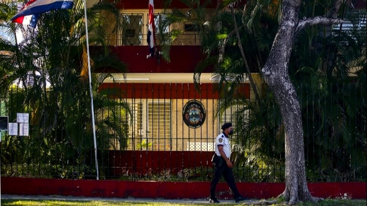 Costa Rica cierra su embajada en Cuba