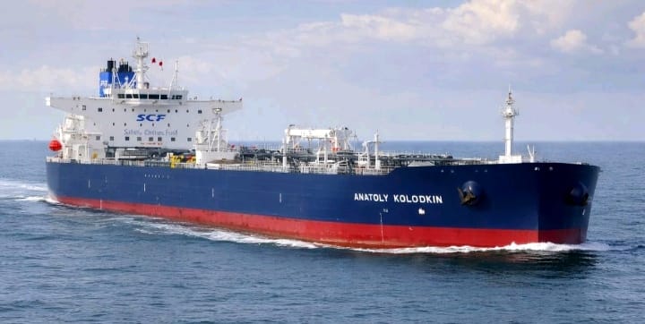 Petrolero ruso desafía sanciones y se acerca a Cuba en plena crisis de apagones