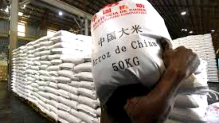 Más de 15.000 toneladas de arroz llegan a La Habana en medio de la escasez