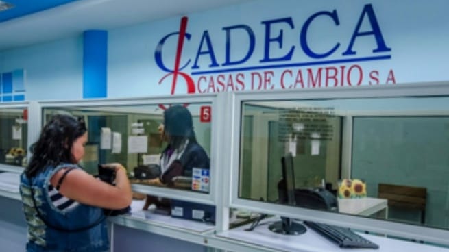 CADECA abre las puertas a las remesas… pero ¿a qué precio?”