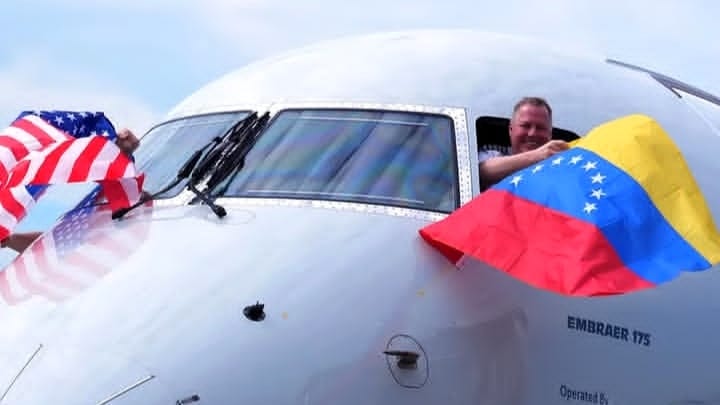 Tras casi siete años, vuelven los vuelos directos entre Miami y Caracas