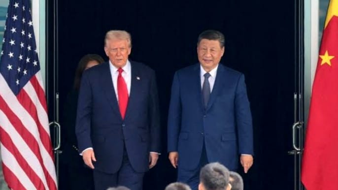 Trump aterriza en Beijing en una visita histórica que reabre el diálogo con Xi Jinping