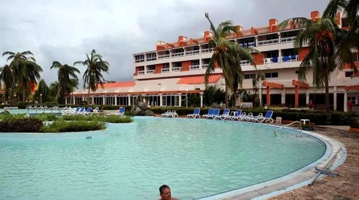 Turismo en Cuba toca fondo: hoteles casi vacíos y una caída que no se detiene