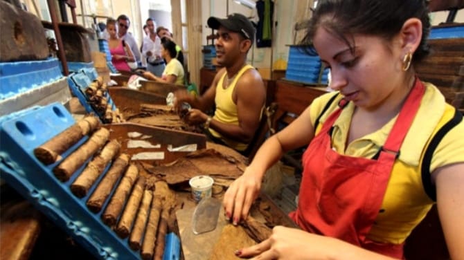 CEPAL sitúa a Cuba en el último lugar regional en productividad laboral por hora trabajada