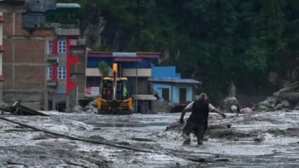 Avalancha arrasa Nepal y el Tíbet: más de 360 muertos y 1.300 desaparecidos