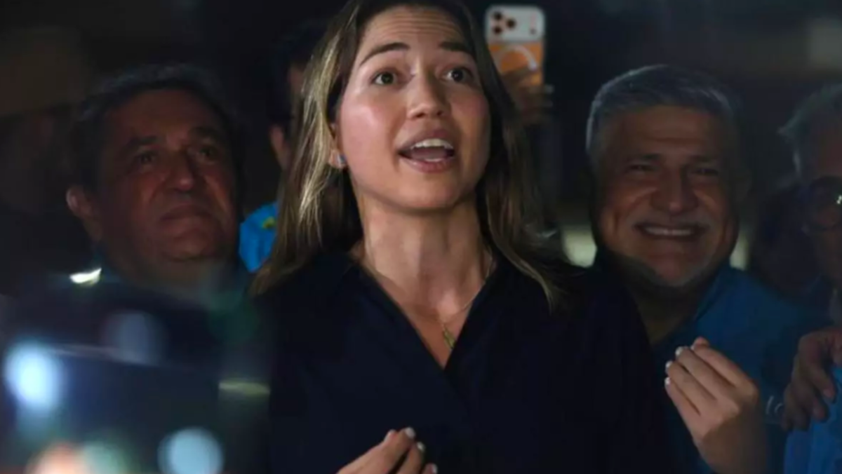 Tras más de un año fuera, colaboradora de María Corina Machado vuelve a Venezuela