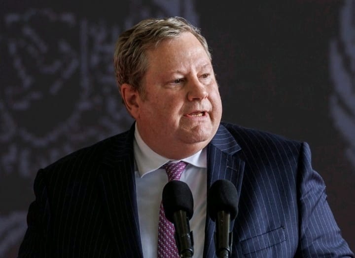 ESTADOS UNIDOS EXIGE A LA DICTADURA CUBANA CESE DEL ACOSO AL DIPLOMÁTICO MIKE HAMMER