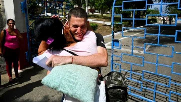 Publican listado oficial de más de 2,000 personas beneficiadas por indulto en Cuba