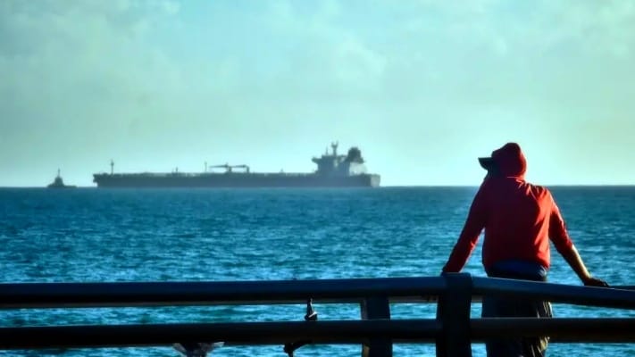 Confirmado: Petrolero ruso se aleja de Cuba en medio de tensión energética