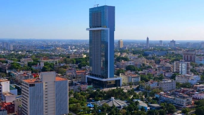 Iberostar deja de operar 12 hoteles en Cuba tras cambios regulatorios de Estados Unidos