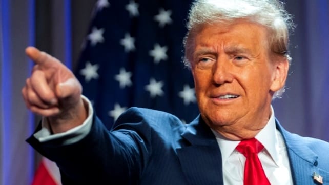 Trump cumple 80 años y lleva la UFC al corazón de la Casa Blanca