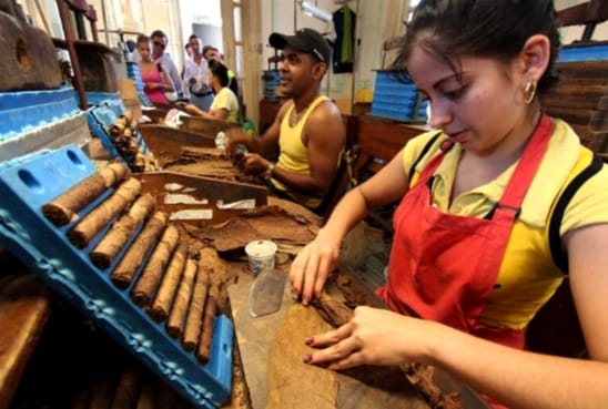 Cuba anuncia un recorte de 92.000 plazas estatales mientras impulsa nuevas medidas económicas