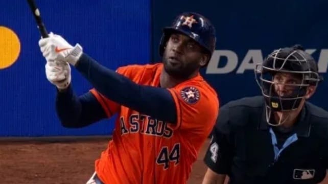 Yordan Álvarez va por los 40: un solo batazo lo separa de la marca